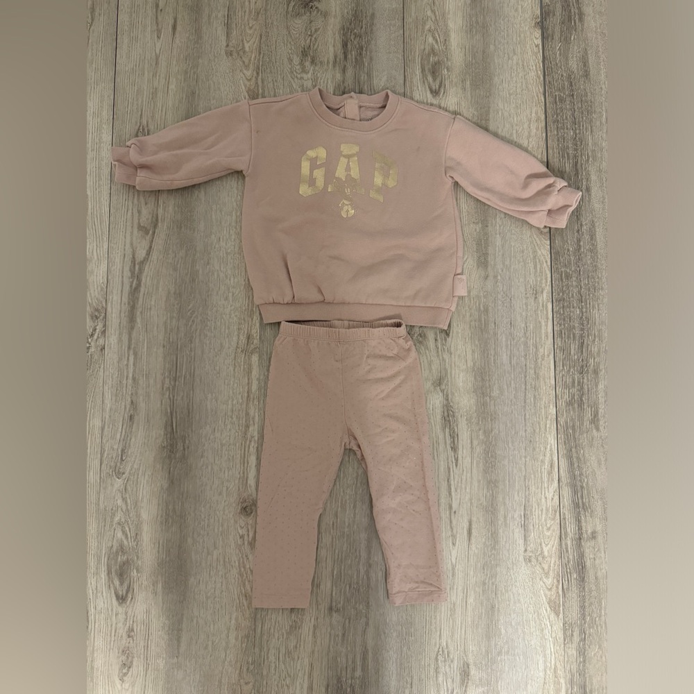 Gap Disney Girls 12 To 18 Months Outfit